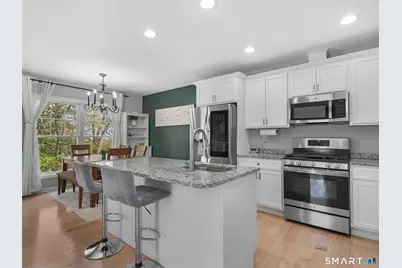 100 Dirienzo Heights #100, Derby, CT 06418 - Photo 10