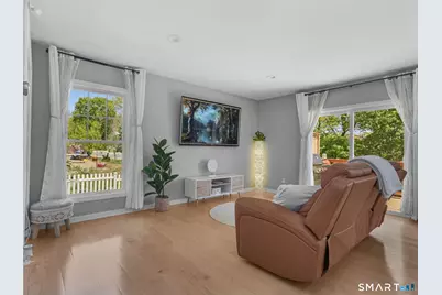 100 Dirienzo Heights #100, Derby, CT 06418 - Photo 6