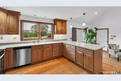 1015 Northrop Road, Wallingford, CT 06492 - Photo 18