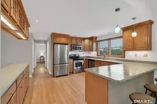 1015 Northrop Rd, Wallingford, CT 06492 - Photo 24