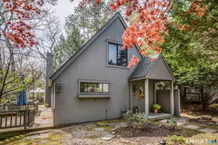 3 Jay Ct, Avon, CT 06001 - Photo 2