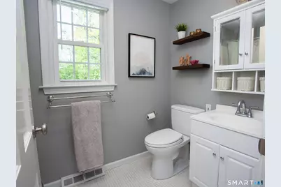 19 Lawton Drive, Simsbury, CT 06070 - Photo 28