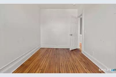 1735 Central Avenue, Bridgeport, CT 06610 - Photo 14