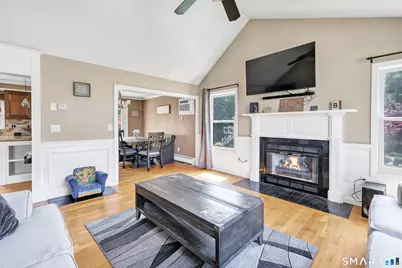 52 Brittany Lane, Naugatuck, CT 06770 - Photo 4