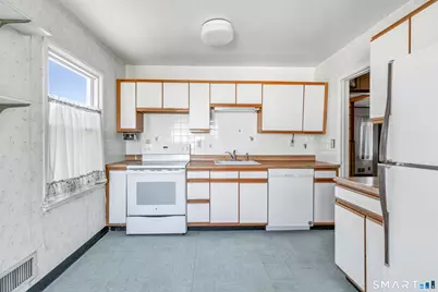135 Sixth Avenue, Stratford, CT 06615 - Photo 12