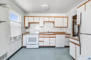 135 6th Ave, Stratford, CT 06615 - Photo 12