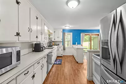 527 Lake Street, Manchester, CT 06042 - Photo 2