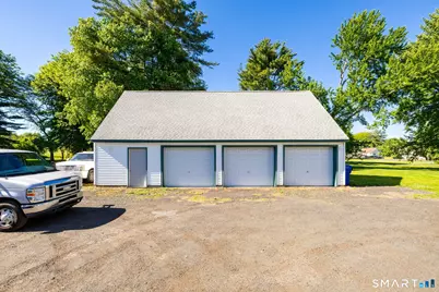 257 Tunxis Avenue, Bloomfield, CT 06002 - Photo 10