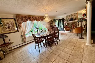 22 Larkspur Dr, Trumbull, CT 06611 - Photo 10
