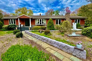 22 Larkspur Dr, Trumbull, CT 06611 - Photo 1
