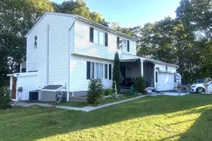 135 Pheasant Rd, West Haven, CT 06516 - Photo 2