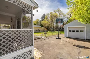 73 Layton St, West Hartford, CT 06110 - Photo 26