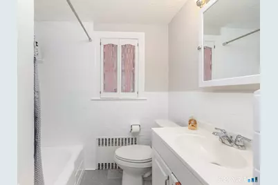 73 Layton Street, West Hartford, CT 06110 - Photo 12