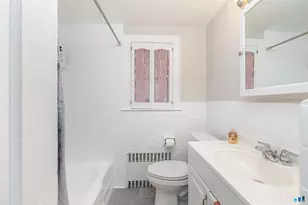 73 Layton St, West Hartford, CT 06110 - Photo 12