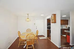 140 Kane St, West Hartford, CT 06119 - Photo 12
