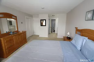 140 Kane St, West Hartford, CT 06119 - Photo 16