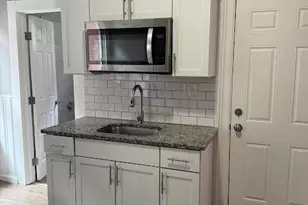 26 Hungerford St, Hartford, CT 06106 - Photo 4