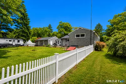 13 Jackson Street, Avon, CT 06001 - Photo 18