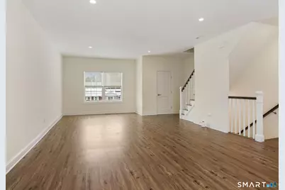2 Beacon Square #5, Fairfield, CT 06825 - Photo 4