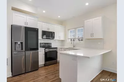 2 Beacon Square #5, Fairfield, CT 06825 - Photo 8