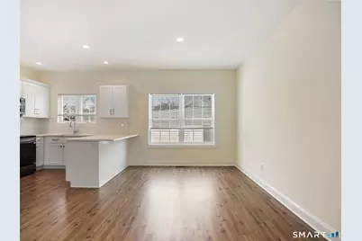 2 Beacon Square #5, Fairfield, CT 06825 - Photo 10
