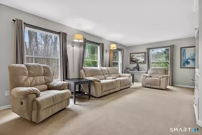 15 Farm Brook Court, Hamden, CT 06514 - Photo 4