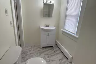 27 Botsford St, Meriden, CT 06451 - Photo 12