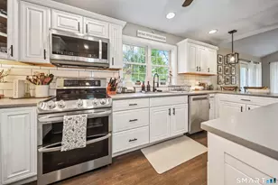 164 Kingswood Dr, Naugatuck, CT 06770 - Photo 6