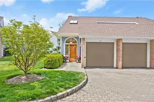 162 Regents Pk, Westport, CT 06880 - Photo 2