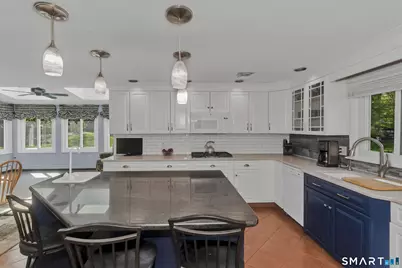 10 Cliffmount Drive, Bloomfield, CT 06002 - Photo 10
