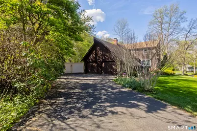 10 Cliffmount Drive, Bloomfield, CT 06002 - Photo 4