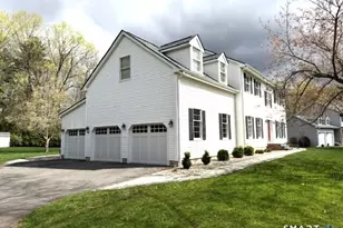 6 Sycamore Hills Rd, Avon, CT 06001 - Photo 2