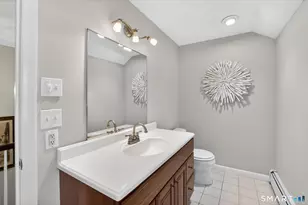 22 Fox Den Rd, Simsbury, CT 06092 - Photo 32