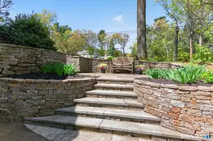 22 Fox Den Rd, Simsbury, CT 06092 - Photo 38