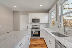22 Hubinger St, New Haven, CT 06511 - Photo 2