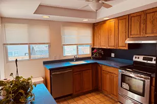 133 E Eaton St, Bridgeport, CT 06604 - Photo 6