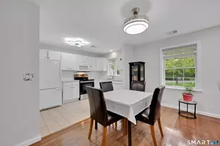9 Henley Way, West Hartford, CT 06117 - Photo 4