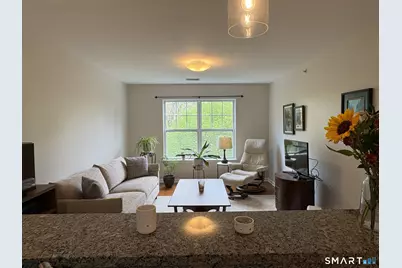 26 Schoolhouse Drive #405, West Hartford, CT 06110 - Photo 10