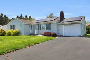 1211 Maple St, Rocky Hill, CT 06067 - Photo 2
