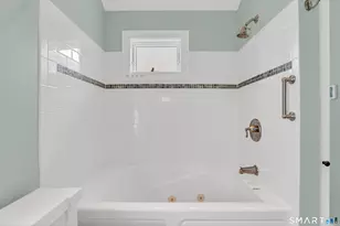 10 Trumbull St, Stonington, CT 06378 - Photo 22
