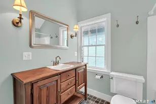 10 Trumbull St, Stonington, CT 06378 - Photo 24