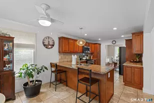 45 Maybrook Rd, Waterbury, CT 06708 - Photo 12