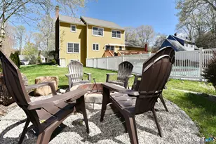 31 N Maple St, East Hampton, CT 06424 - Photo 38