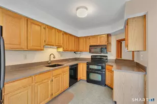 380 Hitchcock Rd, Waterbury, CT 06705 - Photo 10