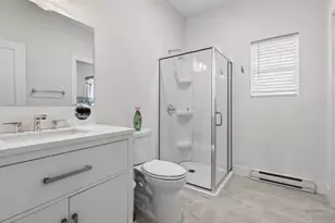 138 Boston Post Rd, East Lyme, CT 06333 - Photo 10