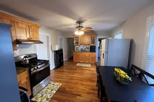 30 Thorpe St, Fairfield, CT 06824 - Photo 8