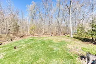 371 Warrenville Rd, Mansfield, CT 06250 - Photo 8