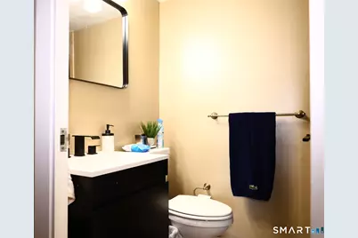 25 Cartright Street #7E, Bridgeport, CT 06604 - Photo 10