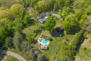 40 Hill Brook Ln, Fairfield, CT 06824 - Photo 2