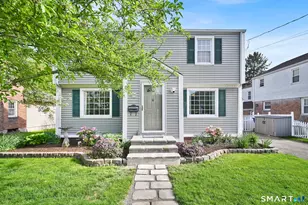 61 Cedar St, Newington, CT 06111 - Photo 1